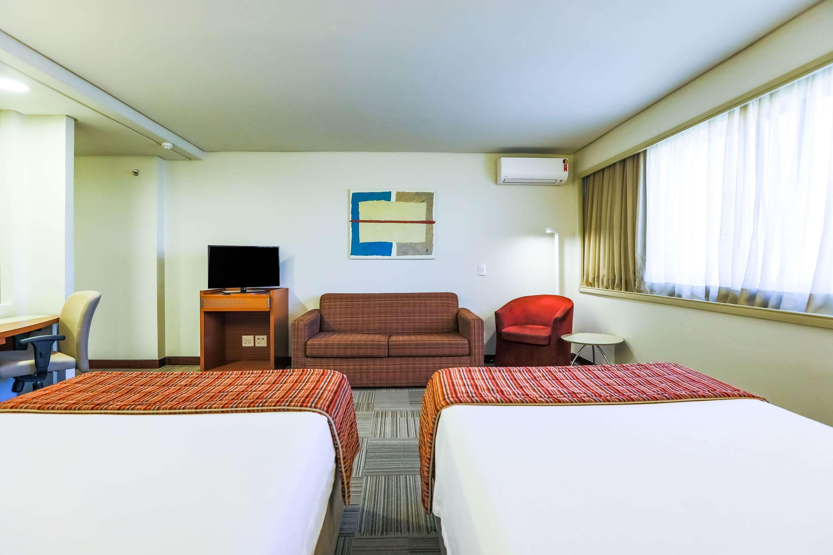Comfort Suites Brasília Exterior foto